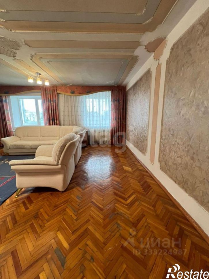 4-комн квартира улица Горького, 136,  д. 136
