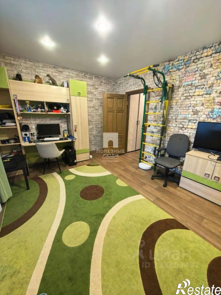 4-комн квартира Пионерская улица, 14,  д. 14