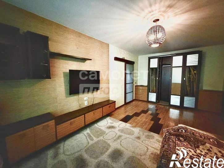 2-комн квартира улица Горького, 80/2,  д. 80/2