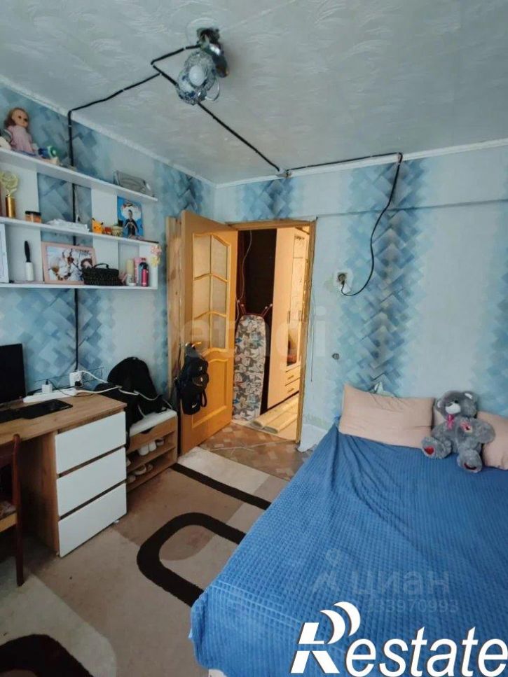 3-комн квартира улица Кантемирова, 11,  д. 11