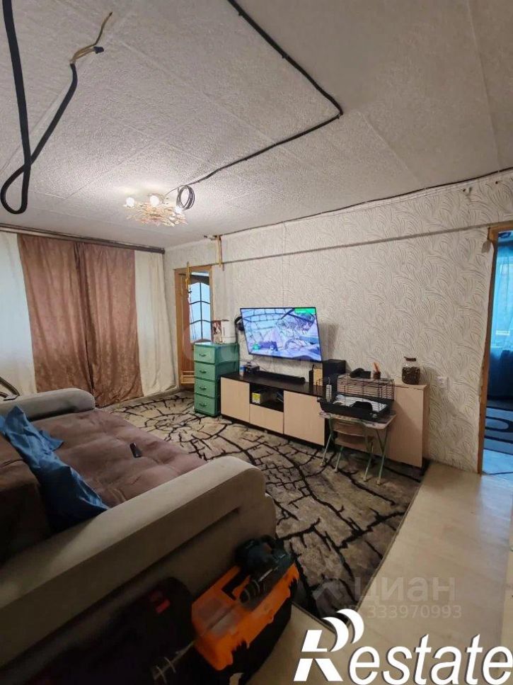 3-комн квартира улица Кантемирова, 11,  д. 11