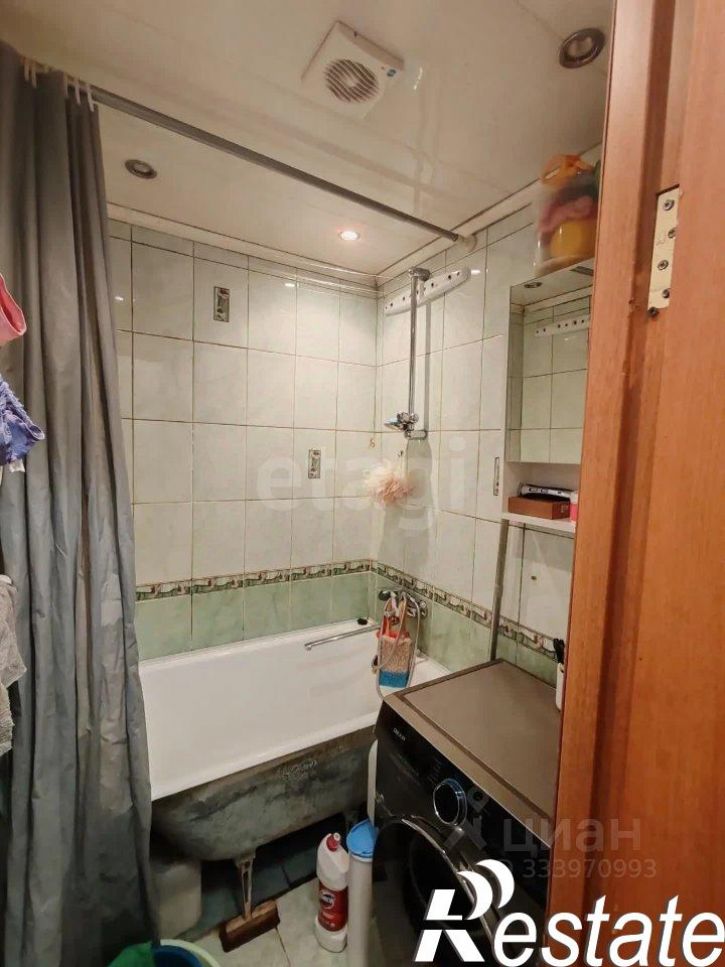 3-комн квартира улица Кантемирова, 11,  д. 11