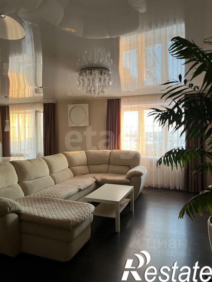 3-комн квартира улица Строителей, 70,  д. 70