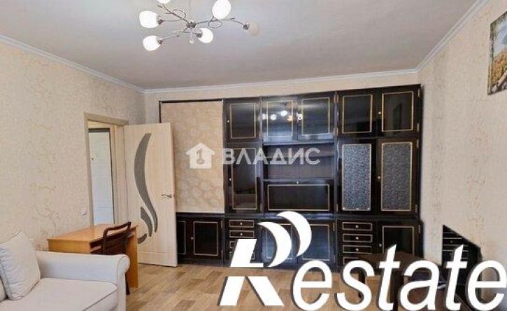 2-комн квартира Студенческая улица, 31,  д. 31