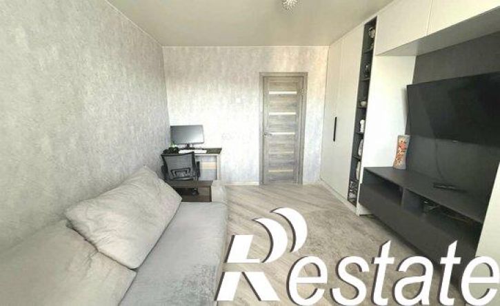 2-комн квартира улица 50 лет Октября, 150,  д. 150