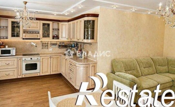 3-комн квартира улица Кантемирова, 23,  д. 23