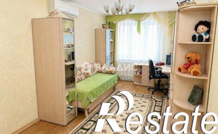 3-комн квартира улица Кантемирова, 23,  д. 23