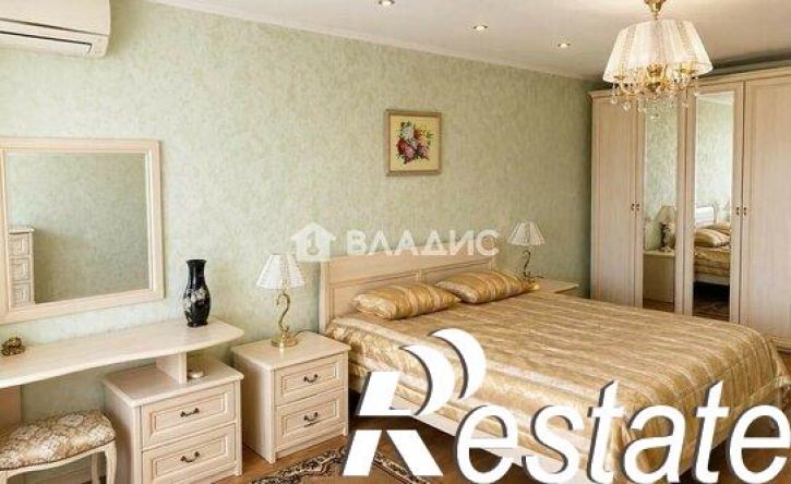 3-комн квартира улица Кантемирова, 23,  д. 23
