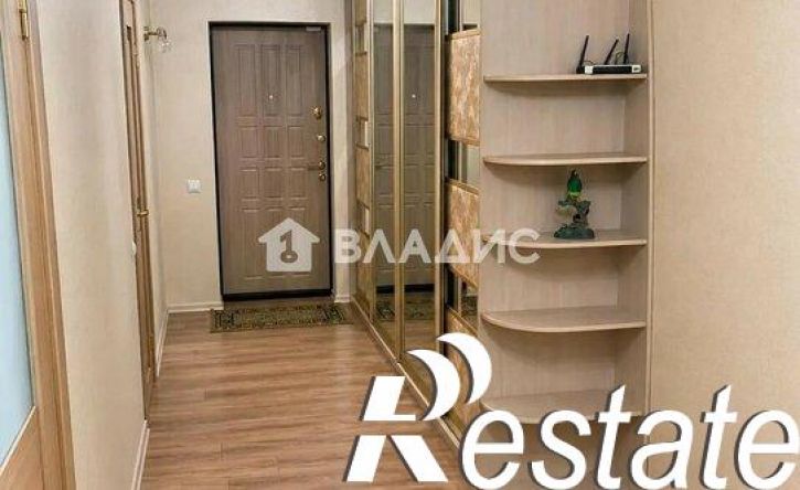 3-комн квартира улица Кантемирова, 23,  д. 23