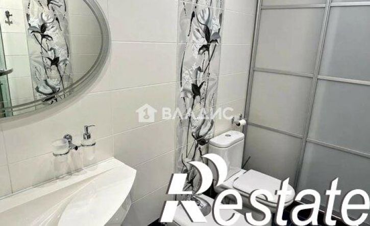 3-комн квартира улица Кантемирова, 23,  д. 23