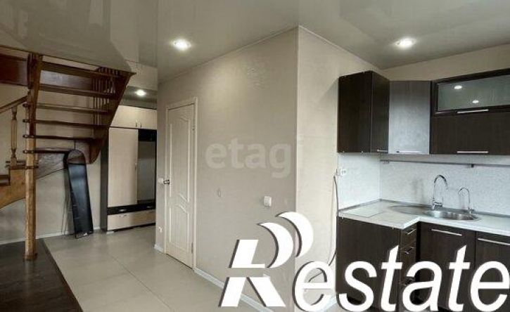 3-комн квартира улица Лазо, 57,  д. 57
